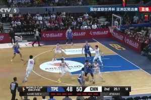 😭太伤了！焦泊乔急着传球出现失误，刘铮高难度三分直接反超了